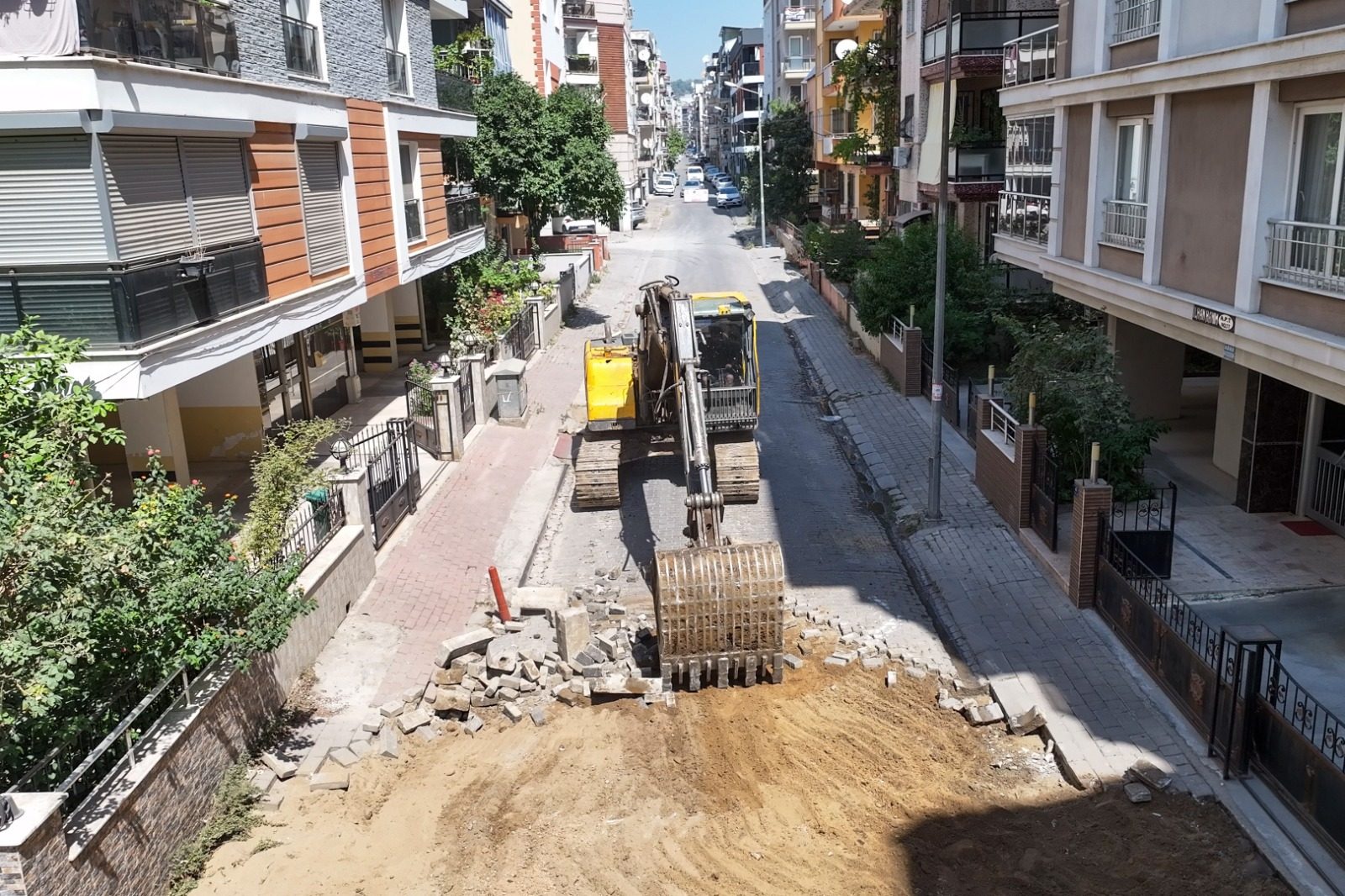 GÜZELHİSAR MAHALLESİNE EFELER BELEDİYESİ DOKUNUŞU