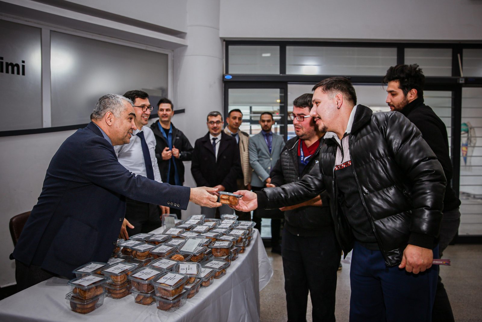 ADÜ Rektörü Prof. Dr. Bülent Kent’ten ADÜ Hastanesine Kandil Ziyareti