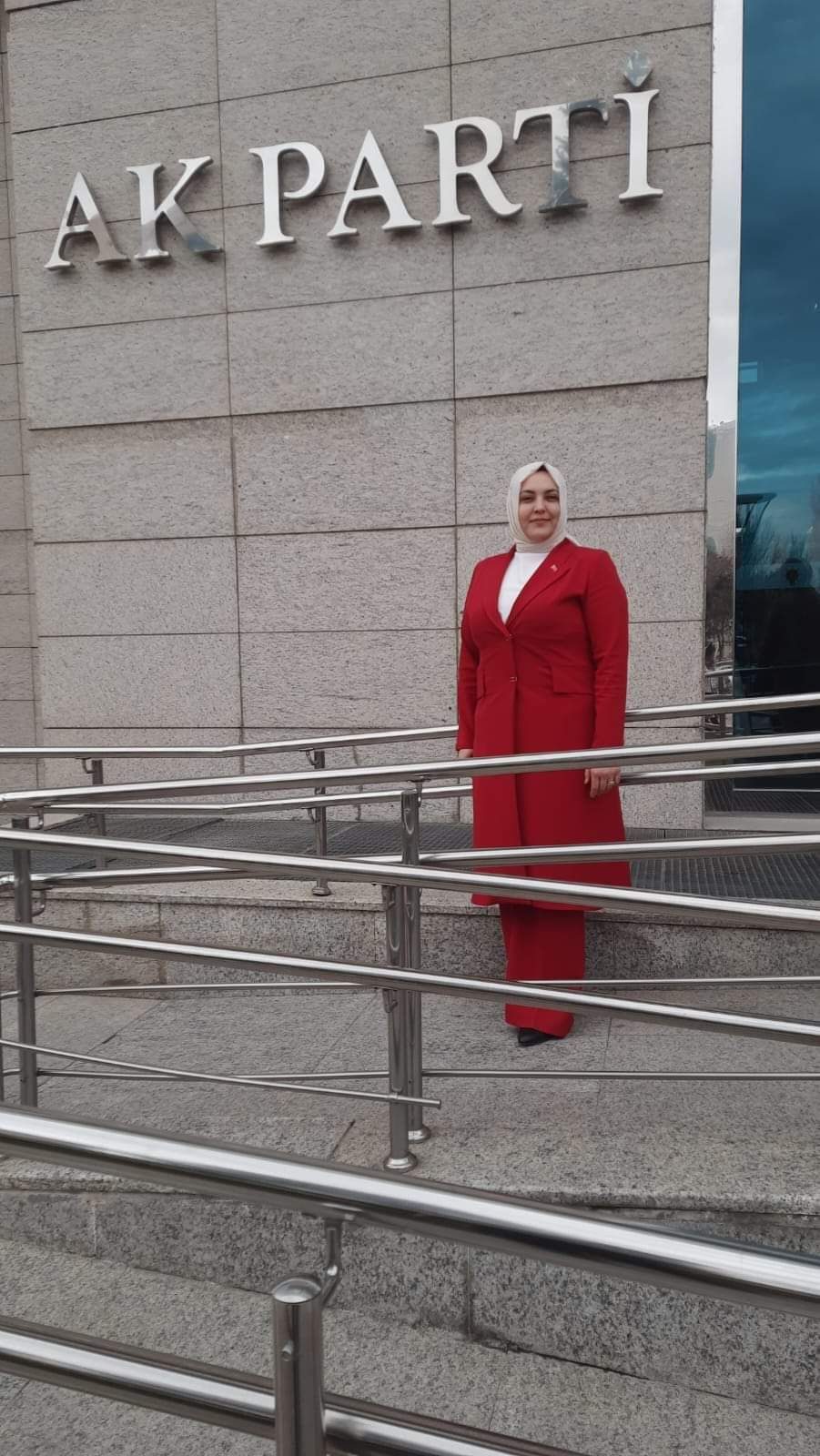 Didim AK Parti'de kadın kolları başkanı istifa etti
