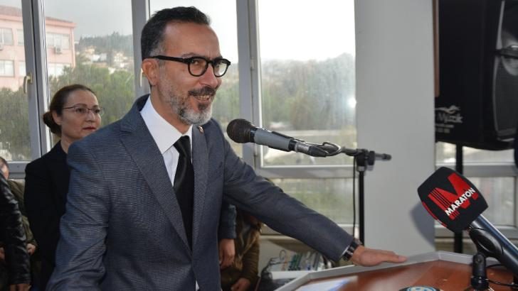 Özcan: CHP'Lİ VEKİLLERİMİZ DEPREM BÖLGESİNDE HALKIN YARDIMINA KOŞTULAR 