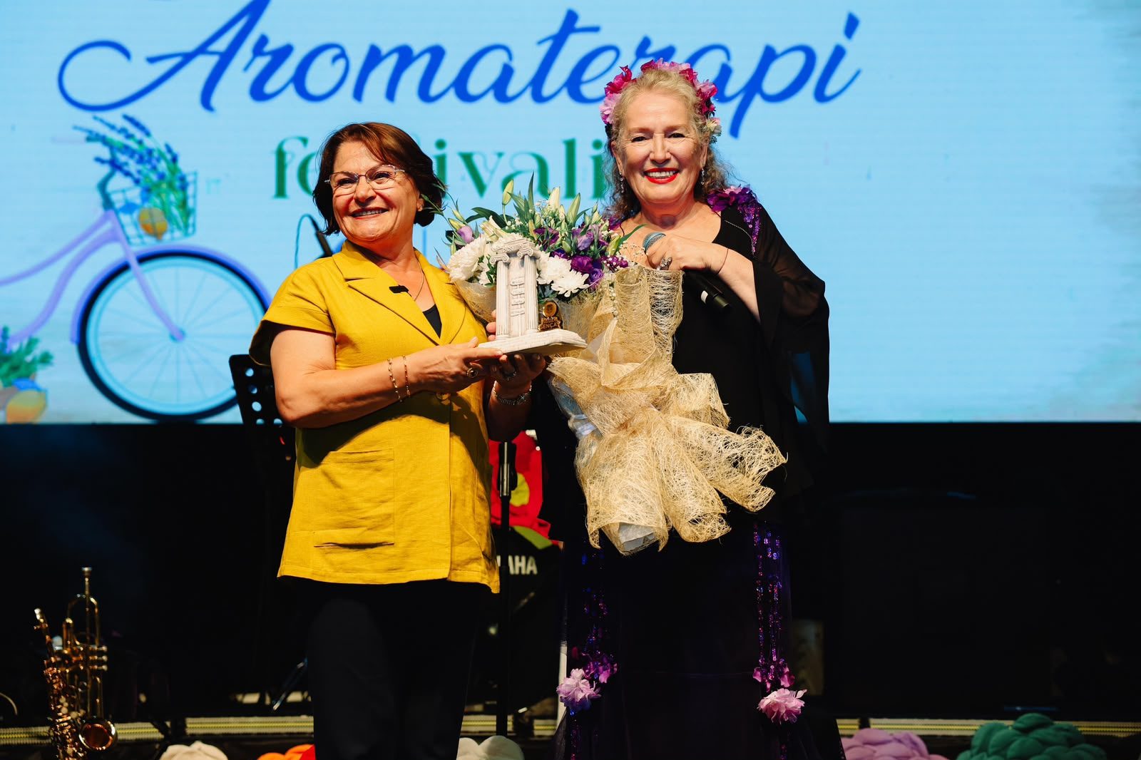 DİDİM LAVANTA & AROMATERAPİ FESTİVALİ, MUHTEŞEM SUZAN KARDEŞ KONSERİYLE BAŞLADI