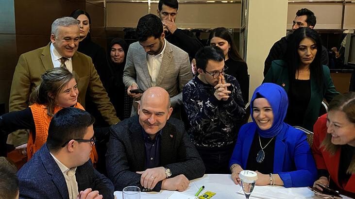 Bakan Soylu Ankara'da vatandaşlar ile bir araya geldi: Bu özel çocuklar bizim ülkemizin özel çocukları