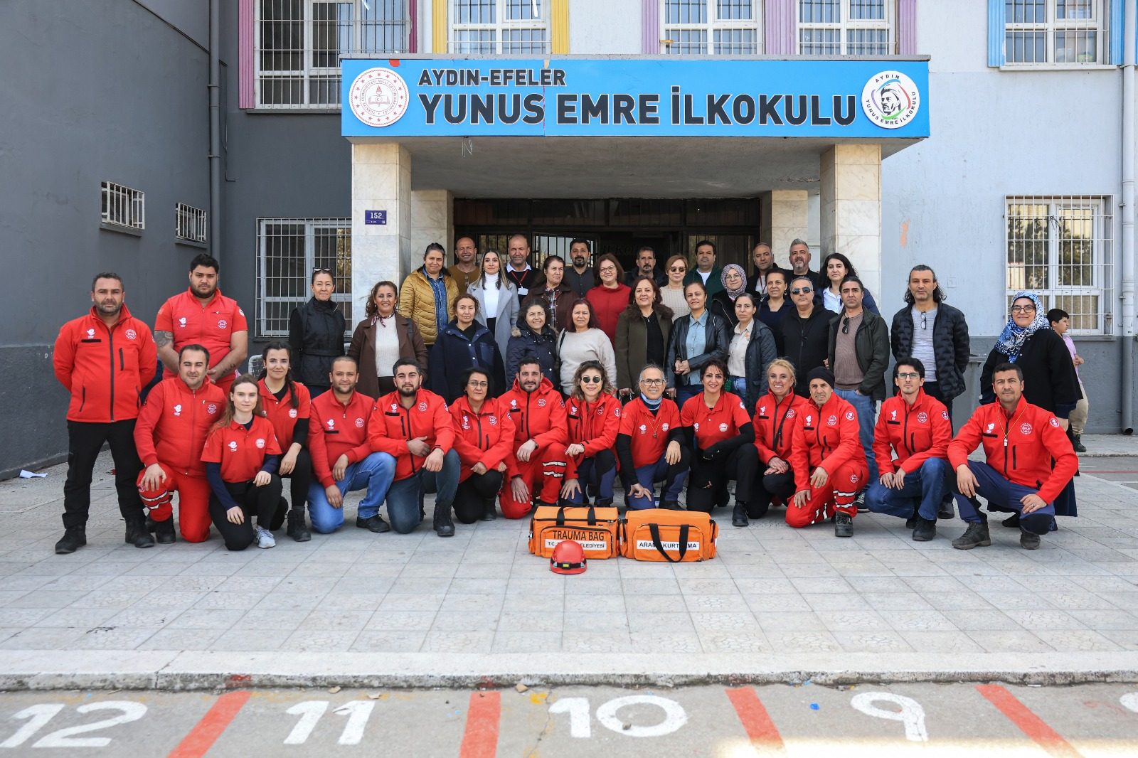 EFELER BELEDİYESİ’NİN KAHRAMANLARINDAN MİNİKLERE AFET EĞİTİMİ