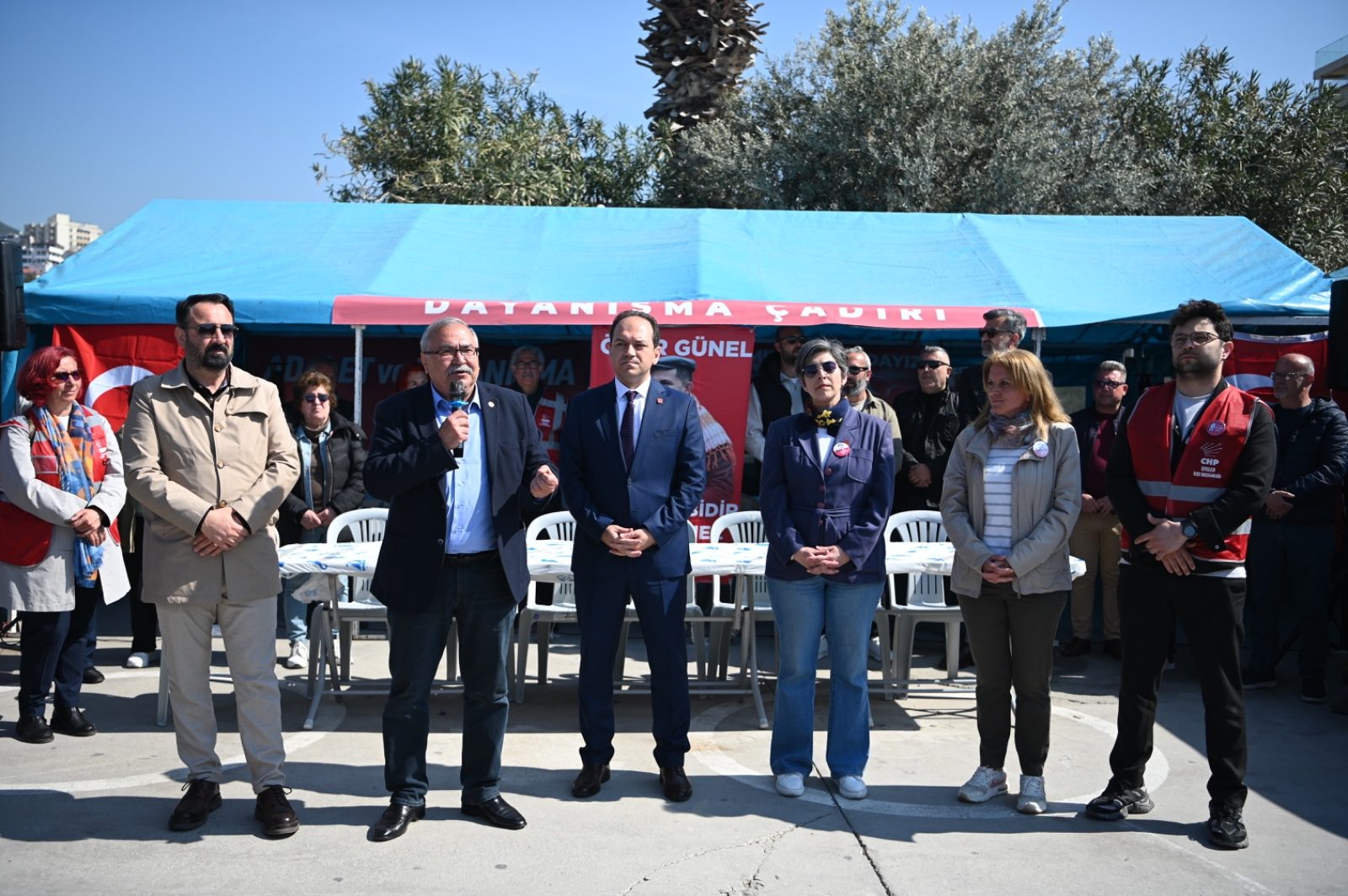 CHP’Lİ VEKİL SÜLEYMAN BÜLBÜL: “BAŞKAN ÖMER GÜNEL’İN YALNIZ OLMADIĞINI TÜM TÜRKİYE’YE HAYKIRACAĞIZ”