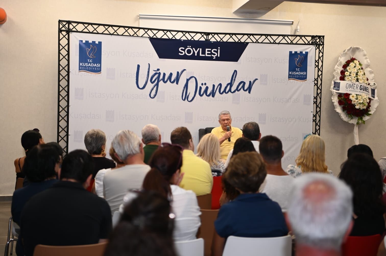 Usta Gazeteci Ugur Dundar Kusadalilarla Bulustu 593458 5Cacf34067Cbf91371B1Fb0Df4989834