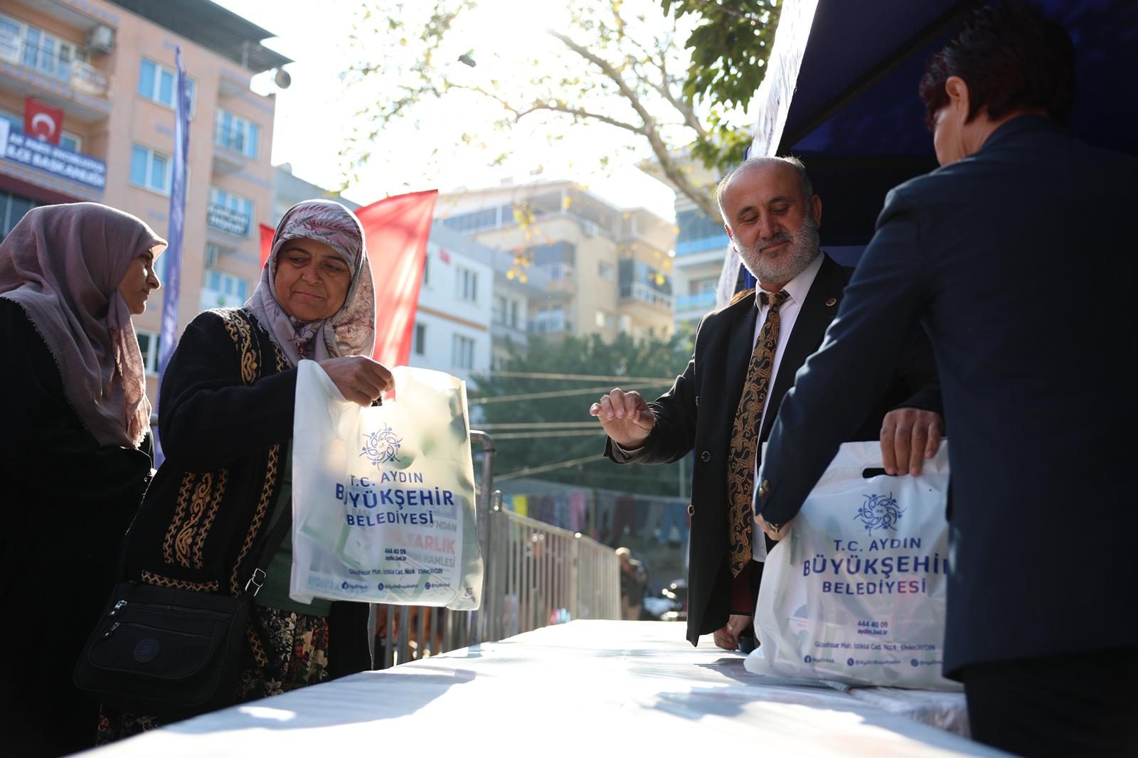 İncirliovalı Vatandaşlardan Başkan Çerçioğlu’na Fide Teşekkürü