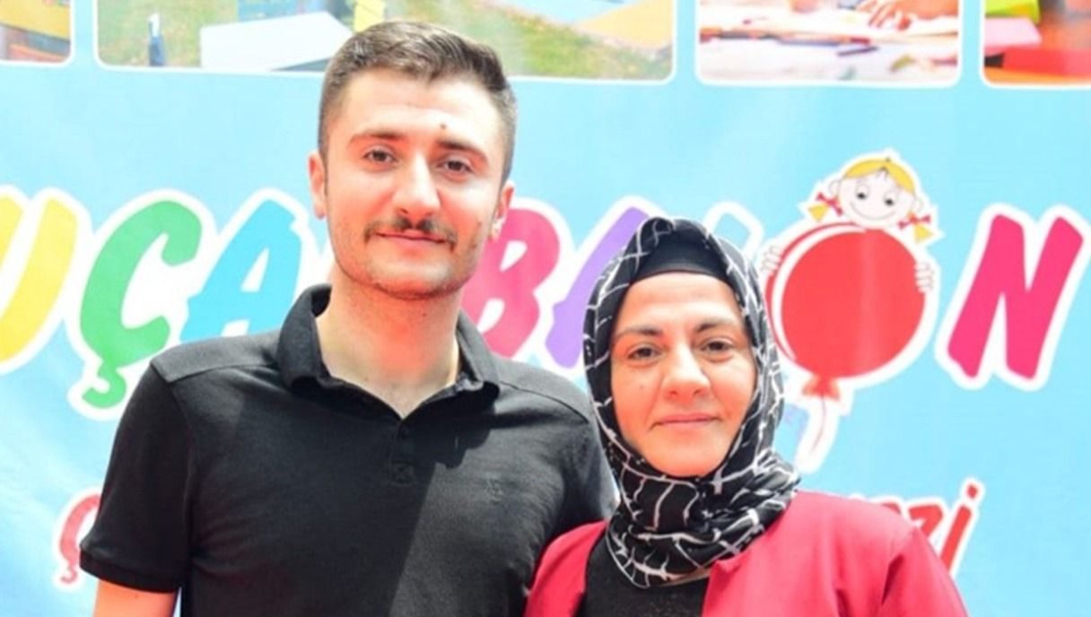 İYİ Parti İncirliova'da İstifa eden edene