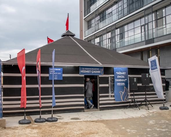 Başkan Günel; ''Biz, Yörük çadırında Kuşadası'na hizmet etmeye devam ederiz''