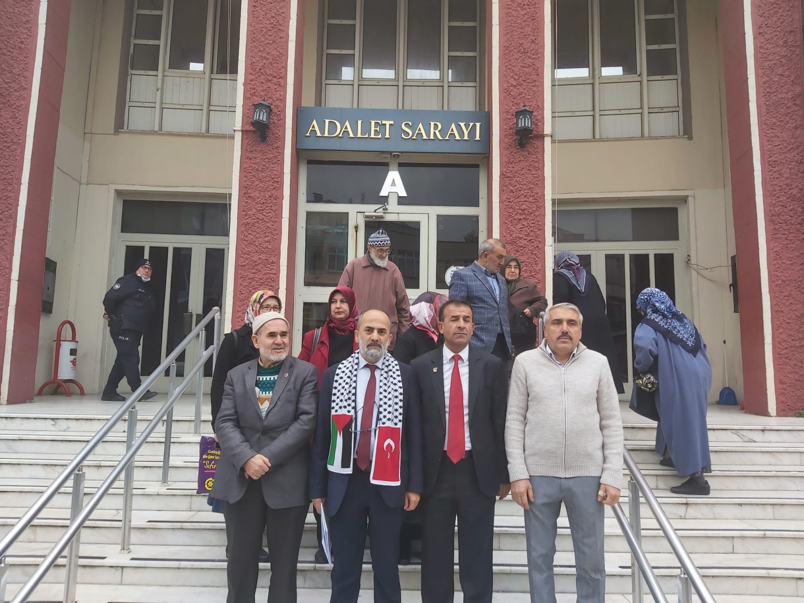 Başkan Karahan: " Bu bir Soykırımdır ve suçlular cezalarını çekmelidir