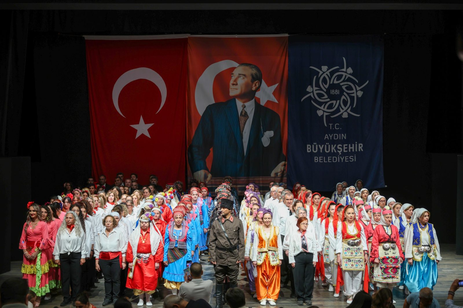 BAŞKAN ÇERÇİOĞLU’NUN KÜLTÜR VE SANATA DESTEKLERİ DEVAM EDİYOR