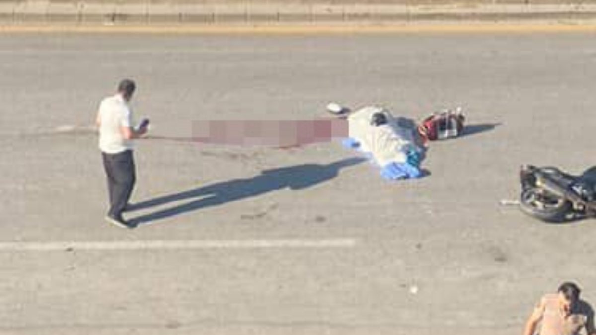 Ankara'da otomobillerin arasına sıkışan motosikletin sürücüsü öldü