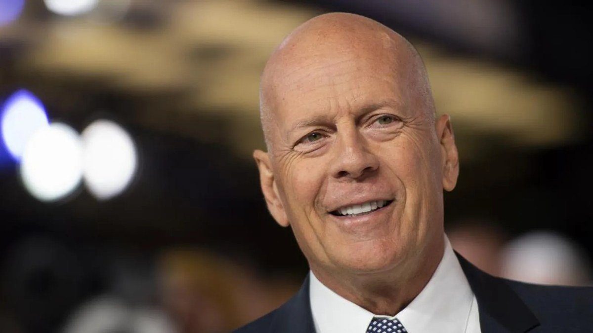 Hollywood yıldızı Bruce Willis'e demans teşhisi konuldu r